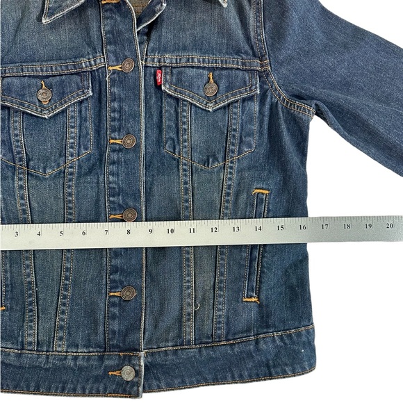 Classic Levi’s Jean Jacket Small, Trucker Jean Jacket - Picture 8 of 10